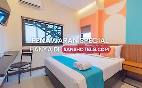 Sans Hotel Suryakencana Bogor